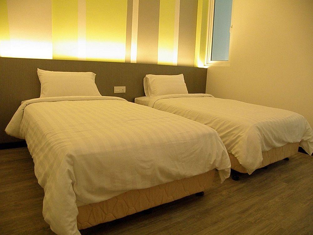 Yan Hotel George Town Extérieur photo