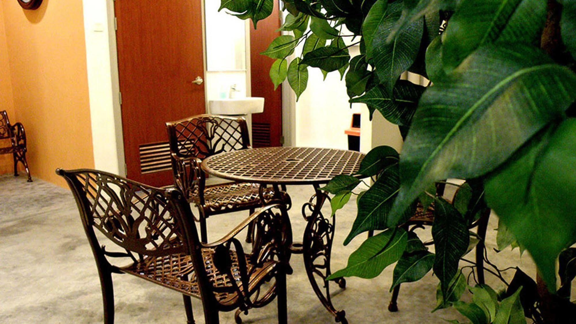 Yan Hotel George Town Extérieur photo